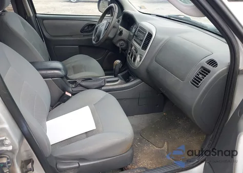 2006 Ford Escape Xlt/Xlt Sport from USA, damaged, VIN 1FMYU93116KC74803